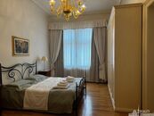 Mimořádný byt 120,2 m2, 4+kk, luxusně zařízený, 2.NP s výtahem, Praha 1 - Truhlářská, cena 2200 EUR / objekt / měsíc, nabízí Miroslava Zemanová