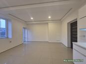 Pronájem mezonetového bytu 4+kk, 100 m s terasou a klimatizací, saunou, ul Plzeňská., cena 39000 CZK / objekt / měsíc, nabízí 