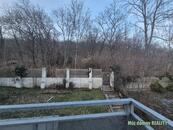 Pronájem mezonetového bytu 4+kk, 100 m s terasou a klimatizací, saunou, ul Plzeňská., cena 39000 CZK / objekt / měsíc, nabízí 