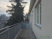 Pronájem mezonetového bytu 4+kk, 100 m s terasou a klimatizací, saunou, ul Plzeňská., cena 39000 CZK / objekt / měsíc, nabízí 