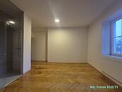 Pronájem mezonetového bytu 4+kk, 100 m s terasou a klimatizací, saunou, ul Plzeňská., cena 39000 CZK / objekt / měsíc, nabízí 