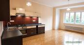 Pronájem bytu 4+kk, 93 m² Biskupcova, Praha 3 Žižkov, cena 29990 CZK / objekt / měsíc, nabízí 