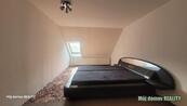 Pronájem podkrovního bytu 4+kk, 103 m, Praha 9 Horní Počernice, ul. Náchodská., cena 24000 CZK / objekt / měsíc, nabízí 