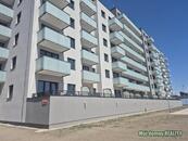 Pronájem bytu 2+kk s prostornou terasou, Praha Hostivař. U továren., cena 20000 CZK / objekt / měsíc, nabízí Můj domov REALITY s.r.o.