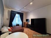 Pronájem designového bytu 1+kk, 31 m², Hálkova 1669/3, Praha 2 Nové Město, cena 23500 CZK / objekt / měsíc, nabízí Můj domov REALITY s.r.o.