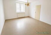 Pronájem bytu 2+kk 40 m² Dolnoměcholupská, Praha - Hostivař., cena 19500 CZK / objekt / měsíc, nabízí Můj domov REALITY s.r.o.