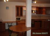 Pronájem bytu 2+kk, 63 m² s balkonem a sklepem, Sochařská, Praha 7 Bubeneč, cena 29000 CZK / objekt / měsíc, nabízí Můj domov REALITY s.r.o.