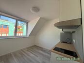 Pronájem nově zrekonstruovaného bytu 1+1, 31 m2 Praha 8, Palmovka, cena 18000 CZK / objekt / měsíc, nabízí 