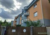 Prodej prostorného mezonetového bytu 4+kk, 173,9 m², U Věže, Praha Horní Počernice., cena 1 CZK / objekt, nabízí 