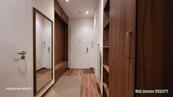 Nabízíme k pronájmu luxusně vybavený a kompletně zařízený byt 3+kk o celkové ploše 55 m ve Praze., cena 28500 CZK / objekt / měsíc, nabízí Můj domov REALITY s.r.o.