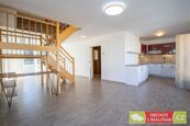 Praha 4 Modřany, mezonetový byt 5+KK, balkon, sklep, cena 32000 CZK / objekt / měsíc, nabízí Obchodsrealitami.cz