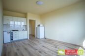 Praha / Záběhlice, byt 1+KK 25 m2 s pěkným výhledem, cena 13500 CZK / objekt / měsíc, nabízí Obchodsrealitami.cz
