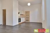 Praha 8 Karlín, nový byt 1+KK na Karlínském náměstí, cena 16000 CZK / objekt / měsíc, nabízí Obchodsrealitami.cz
