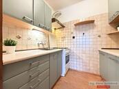 Prodej příjemného a klidného bytu 2+kk v klidné části Hostivaře, cena 5490000 CZK / objekt, nabízí Ing. Alena Jurásková