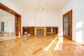 Pronájem bytu s terasou a zahradou: Praha 6 - Střešovice, Slunná, cena 98000 CZK / objekt / měsíc, nabízí ORION Realit s.r.o.