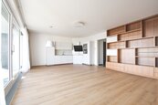 Pronájem bytu s terasou a garáží: Praha 5 - Smíchov, Pod Děvínem, cena 45000 CZK / objekt / měsíc, nabízí ORION Realit s.r.o.