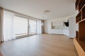 Pronájem bytu s terasou a garáží: Praha 5 - Smíchov, Pod Děvínem, cena 45000 CZK / objekt / měsíc, nabízí ORION Realit s.r.o.