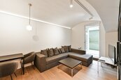 Pronájem luxusního bytu: Praha 3 - Vinohrady, Laubova, cena 1392 EUR / objekt / měsíc, nabízí ORION Realit s.r.o.