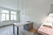 Pronájem nezařízeného bytu: Praha 3 - Vinohrady, náměstí Jiřího z Poděbrad, cena 2058 EUR / objekt / měsíc, nabízí ORION Realit s.r.o.