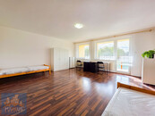 Pronájem prostorného pokoje (30 m2), Praha 8 - Čimice, ul. Jestřebická, cena 7000 CZK / objekt / měsíc, nabízí Maxxus reality