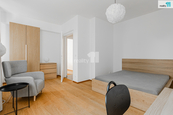 Pronájem, Prostory pro půdní byt, Praha 10, cena 16000 CZK / objekt / měsíc, nabízí 