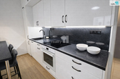 Pronájem, Byt 2+kk, Praha 7, cena 22000 CZK / objekt / měsíc, nabízí REAL ESTATE CZECH REPUBLIC a.s.