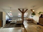 Pronájem, pěkný zařízený byt 4+kk, Kodaňská, Praha Vršovice, 3 oddělené ložnice, internet, cena 40000 CZK / objekt / měsíc, nabízí Apartment reality s.r.o.