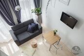 Pronájem, luxusní zařízený světlý byt 1+kk v ulici Holečkova, Praha 5, nedaleko metro Anděl, Erasmus, cena 22000 CZK / objekt / měsíc, nabízí Apartment reality s.r.o.