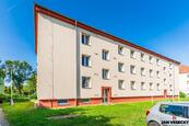 Pronájem bytu 2+kk s balkónem a sklepem, 55 m2, Luštěnická 721/9, Praha 9 - Kbely, cena 18900 CZK / objekt / měsíc, nabízí Reality Jan Vesecký