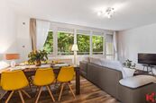 Prodej bytu 2+1 po rekonstrukci s lodžií a komorou, Praha 10 - Strašnice, cena 7990000 CZK / objekt, nabízí Realitní kancelář KOTULA s. r. o.