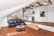 Prodej podkrovního bytu 3+kk, Praha 10 - Vršovice, cena 10740000 CZK / objekt, nabízí Realitní kancelář KOTULA s. r. o.