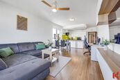 Prodej bytu 3+kk s lodžií, balkóny, sklepem i garážovým stáním, Praha 10 - Horní Měcholupy, cena 12499000 CZK / objekt, nabízí 