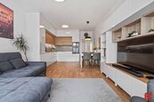 Prodej bytu 3+kk s balkony, sklepem i garážovým stáním, Praha 9 - Hloubětín, cena 13890000 CZK / objekt, nabízí 
