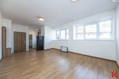 Pronájem bytu 1+kk, Praha 5, dlouhodobě, cena 15000 CZK / objekt / měsíc, nabízí Realitní kancelář KOTULA s. r. o.