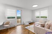 Pronájem luxusního bytu 3+kk s balkonem a garáží, cena 37000 CZK / objekt / měsíc, nabízí Hit Reality