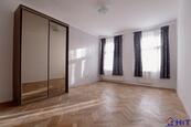 Pronájem exkluzivního bytu 4+kk (116 m²) u parku Folimanka, Praha 2, Vinohrady, cena 30000 CZK / objekt / měsíc, nabízí Hit Reality