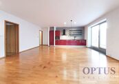 P10 Vinohrady, Korunní - nadstandardní byt 2 + k.k. v komplexu Korunní Dvůr, 76 m2, sklep, garáž, cena 26000 CZK / objekt / měsíc, nabízí OPTUS Reality s.r.o.