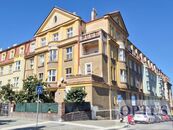P6 Hradčany, ul. Na valech, světlý zař. byt 2 + 1 + šatna, balkon, 78 m2, 25.500 Kč/měsíc, cena 25500 CZK / objekt / měsíc, nabízí OPTUS Reality s.r.o.
