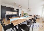 P1 Staré Město, Dušní ul., luxusní zrenovovaný byt 5 + k.k., balkón, 172 m2, privátní wellness s ba, cena 105000 CZK / objekt / měsíc, nabízí OPTUS Reality s.r.o.
