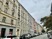 Pronájem bytu 1+1 po rekonstrukci Praha 3, Žižkov, cena 25000 CZK / objekt / měsíc, nabízí 