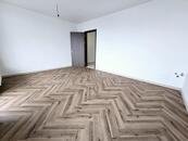 Prodej 1kk 29m2 balkon 5m2 P.10 Dolní Měcholupy, Garáž, cena 6500000 CZK / objekt, nabízí FREEDOM REALITY s.r.o.