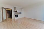 Pronájem 1kk 36m2 Praha 4, Háje , Loosova, balkon 10m2 , sklep, cena 17000 CZK / objekt / měsíc, nabízí FREEDOM REALITY s.r.o.