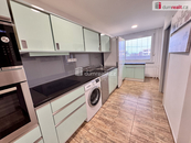 Pronájem, Byt 3+1, Praha 8, cena 23900 CZK / objekt / měsíc, nabízí 