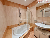 Pronájem, Byt 3+1, Praha 8, cena 23900 CZK / objekt / měsíc, nabízí 