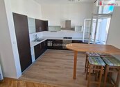 Pronájem, Byt 2+kk, Praha 3, cena 31000 CZK / objekt / měsíc, nabízí Dumrealit.cz