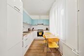 Pronájem bytu 2+1- 53 m po rekonstrukci, Tejnická, Praha 10 Strašnice, cena 22500 CZK / objekt / měsíc, nabízí Nexus Reality s.r.o.