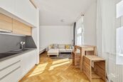 Pronájem bytu 1+kk - 35 m2 se sklepem, Mozartova, Praha 5 - Smíchov, cena 19000 CZK / objekt / měsíc, nabízí Nexus Reality s.r.o.