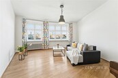 Prostorný byt 2+1, 82 m2 po rekonstrukci, metro Vltavská - Holešovice, výhled na Petřín a v budoucnu budovu Vltavské filharmonie, cena 11300000 CZK / objekt, nabízí CENTURY 21 Tandem