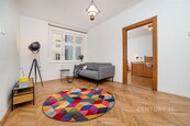 Pronájem světlého bytu 2+1 s lodžií na prestižní adrese v Karlíně, cena 25500 CZK / objekt / měsíc, nabízí CENTURY 21 Tandem