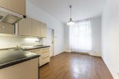 Krásný světlý 2+kk/S, 43 m2, nám. Jiřího z Lobkovic, Vinohrady, cena 21000 CZK / objekt / měsíc, nabízí Albion reality s r. o.
